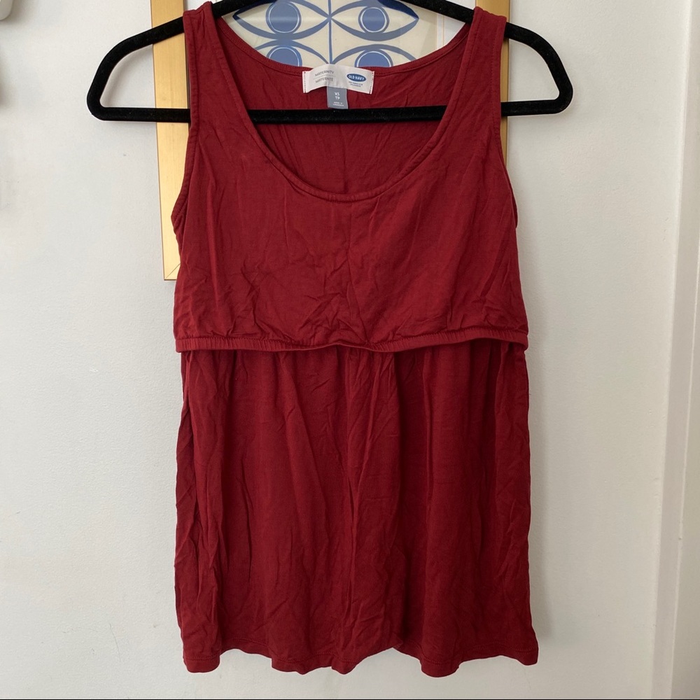 Maternity / Nursing Old Navy top